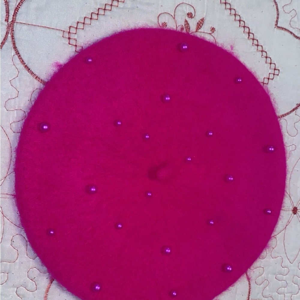 Pearl-Embellished Fuchsia Wool Beret